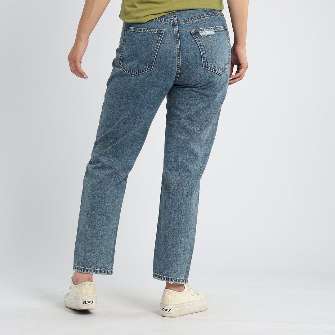 MEDIUM BLUE DENIM JEAN