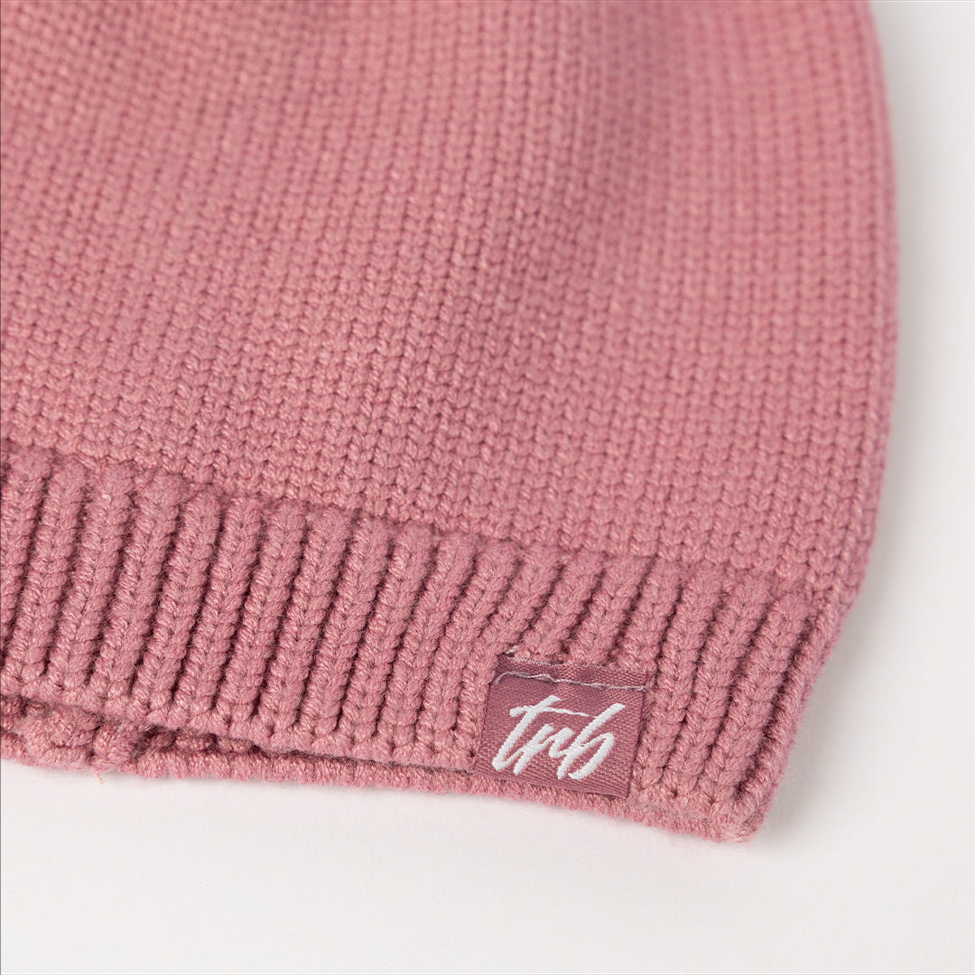 Knit Skull Beanie.Pom Pom.