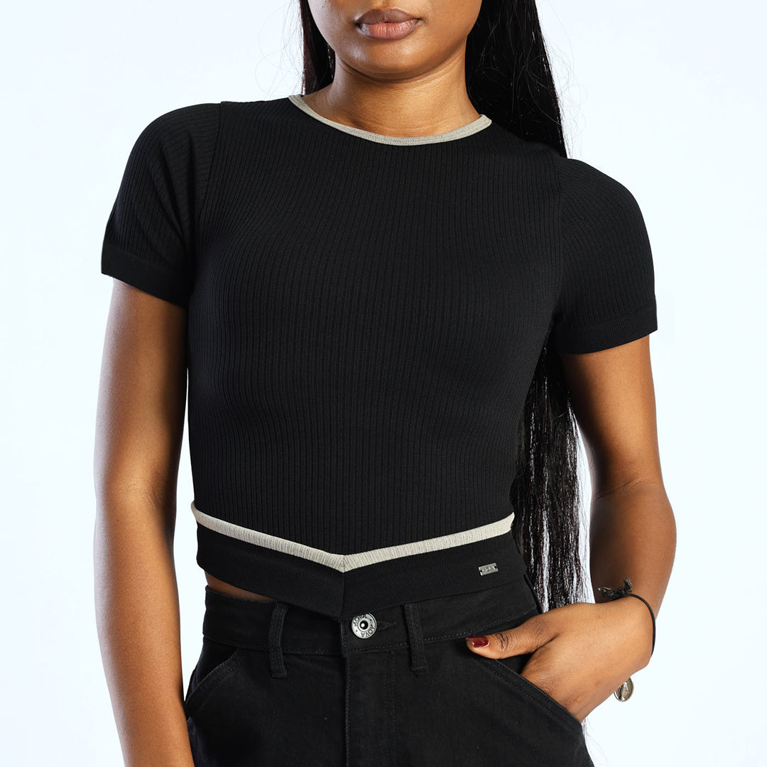 Black Hemline Seamless Top