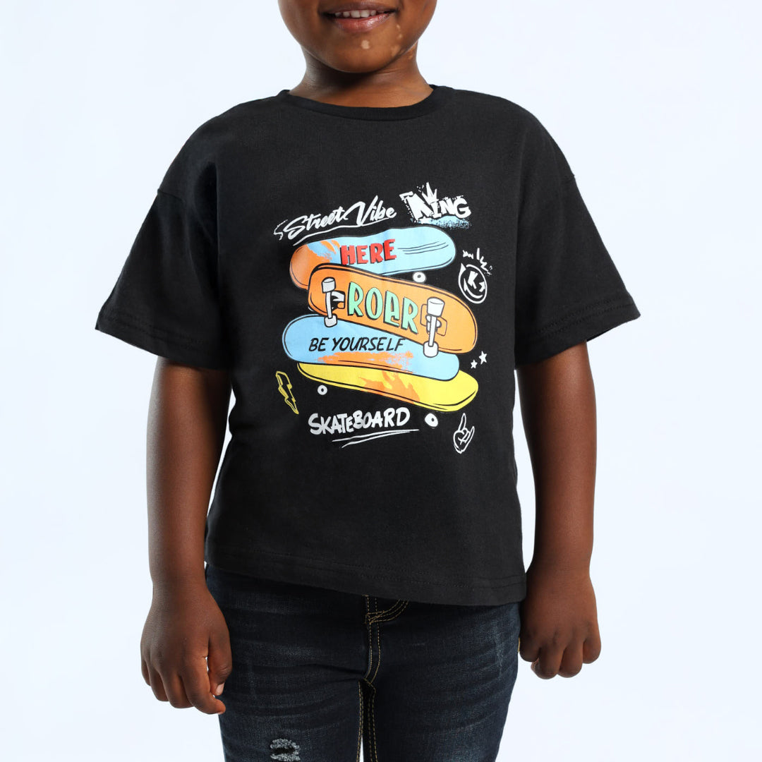 BLACK SHORT SLEEVE T-SHIRT