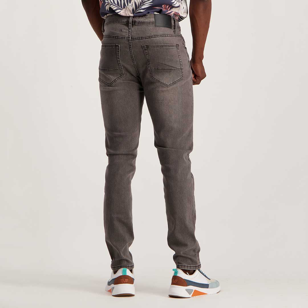 Slim Fit Stretch Jean - Fashion Fusion 349.99 Fashion Fusion